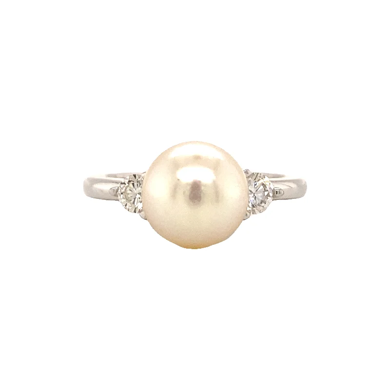 Ladies ring minimalist design-Pearl and Diamond Ring in White Gold by B&C