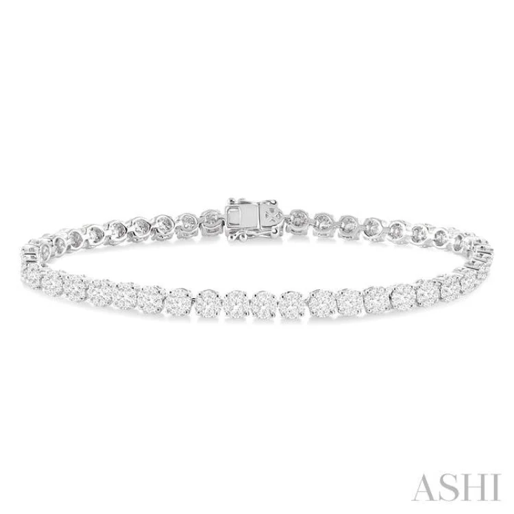 Ladies bracelets titanium options-3 Ctw Round Cut Lovebright Diamond Bracelet in 14K White Gold