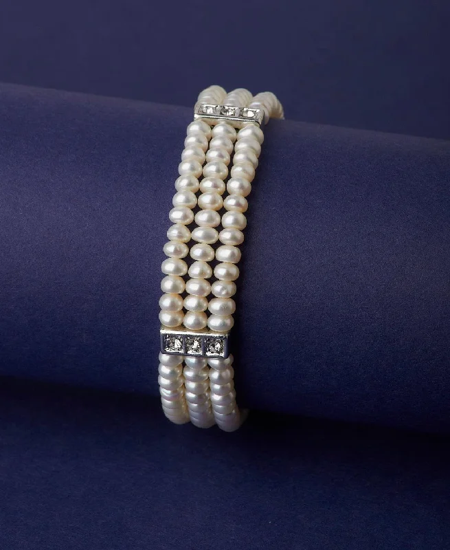 Ladies bracelets floral designs-Elegant and classy Pearl Bracelet