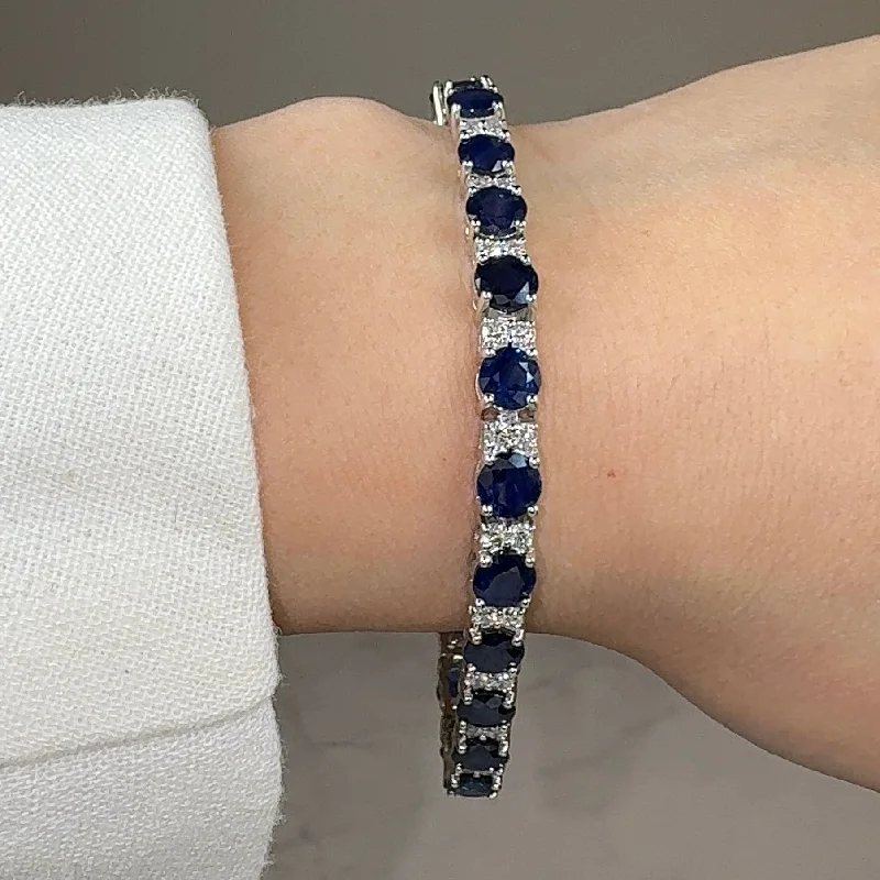 Ladies bracelets designer brands-Round Brilliant Diamond and Sapphire 4 Claw Bracelet BRDS45345