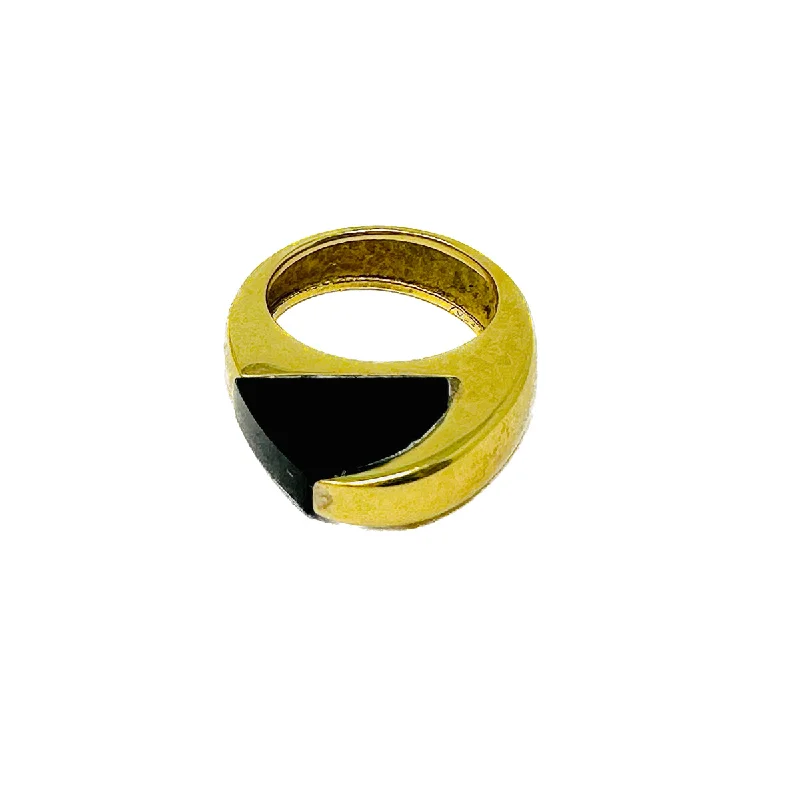 Ladies ring Chinese design-Henry Dunay 18K Gold Ring with Onyx