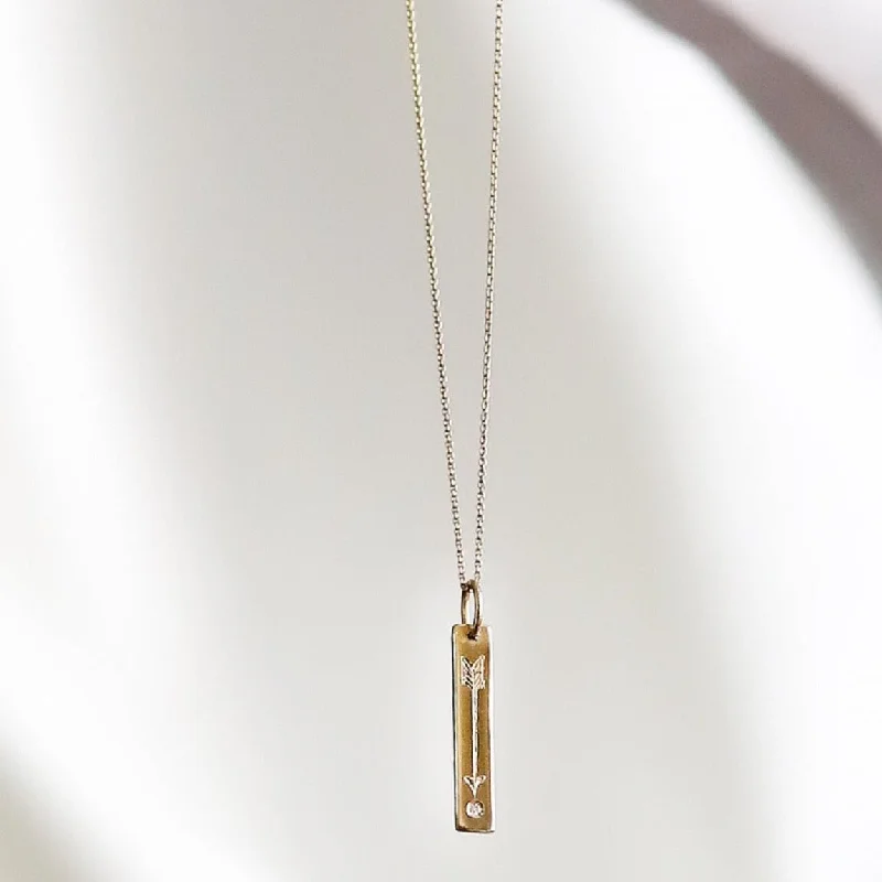 Ladies necklaces cute styles-BAYLEE ARROW BAR NECKLACE