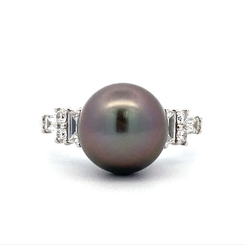 Ladies ring bohemian vibe-Black Sea Pearl Ring in White Gold