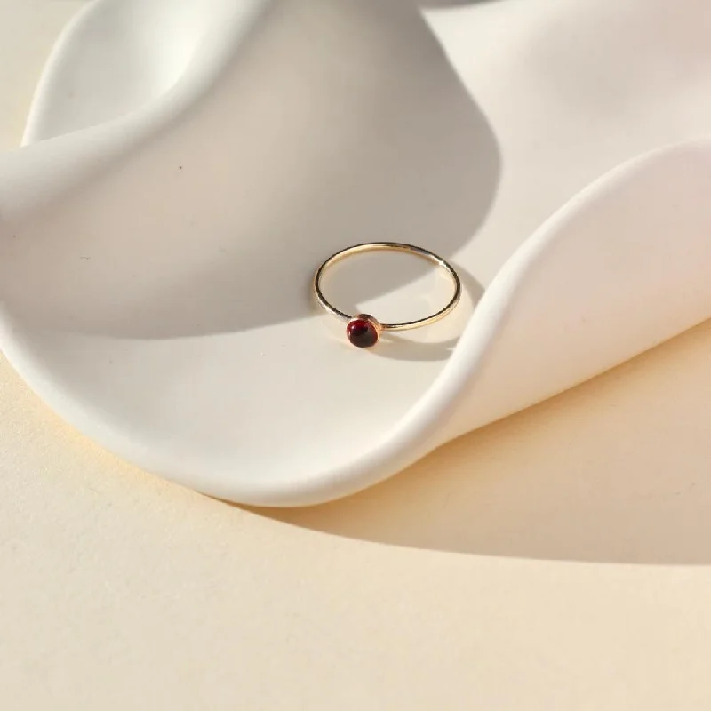 Ladies ring lightweight-Red Garnet Ring | Wholesale