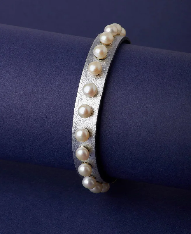 Ladies bracelets Valentine’s Day-Fashionable Real Pearl Band Bracelet